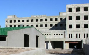 EL GOBERNADOR FIRMÓ EL CONTRATO PARA LA CONSTRUCCIÓN DEL NUEVO HOSPITAL DE ALTA COMPLEJIDAD