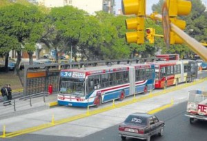 Harán un Metrobus en la autopista 25 de Mayo y otros dos en el GBA