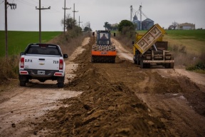 Reponen broza en el acceso a Puerto Alvear y Aldea San Francisco, Diamante