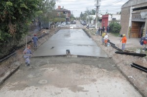 Quilmes Pavimentacion de 32.000 metros cuadrados de Hormigón $44,7 Millones