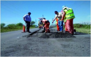 8 Empresas compiten por Obras de Bacheo $80 Millones