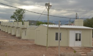 Mendoza  viviendas, escuelas y rutas $1000 millones