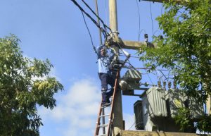 Villa Gesell apertura electrificación e iluminación del loteo del plan Procrear