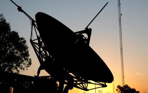 Poder Ciudadano monitoreara licitaciones de la red de fibra óptica
