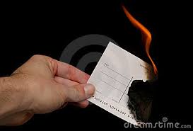 Circulan unos cheques que queman