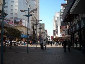 Semipeatonales para ampliar las peatonales del microcentro