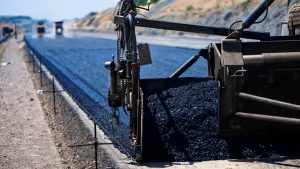 Récord en el consumo mensual de asfalto gracias a las obras de infraestructura