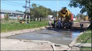 Novelli SAIC comenzó la pavimentación de la avenida Toledo en Barranqueras $24 Millones