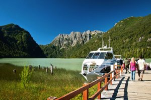 En busca de dos muelles nuevos para el lago Frías