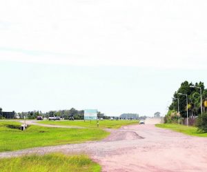 Comienza la pavimentación de la colectora de la autopista en Roldán