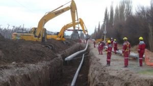 CR Constructora avanza la obra de la red de gas en el barrio $ 10 Millones