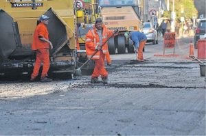 Ofertas para la obra de pavimentación de calle Roca, conexión con Ruta Nacional Nº 3 $ 8 Millones 3 Ofertas