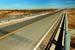 Obras para puente sobre río Santa Cruz $ 75 Millones 2 Ofertas