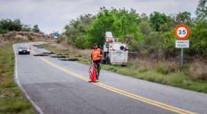 Burgwardt y Vial Baires inició el arreglo de la Ruta 35