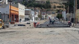 Adjudicaron obras de servicios básicos y de reparaciones viales en Comodoro