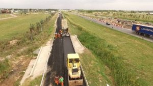 Edeca S.A. avanza la pavimentación del ingreso a Tierra de Sueños en Santa Fe $ 30 Millones