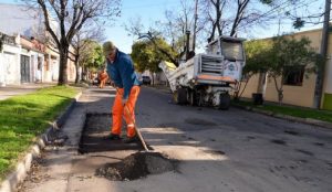 Asfaltan las calles del barrio Las Flores de Paraná