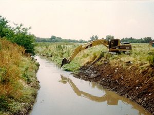 Limpiarán el arroyo Las Catonas y Los Perros para evitar inundaciones 7 Ofertas $64 Millones