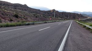 Obra clave en alta montaña RN Nº 7 45 km entre Potrerillos y Uspallata $375 Millones