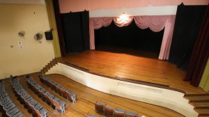 Con 4 millones de pesos, refaccionarán el teatro de la escuela Iselín San Rafael 4 Oferentes