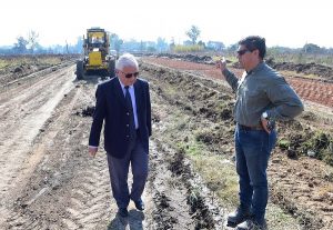 JCB inicio la extensión del bulevar Díaz Vélez  de Concepción del Uruguay $ 2 Millones