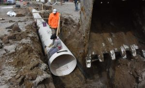 Continúa obra de desagües pluviales en Esquel