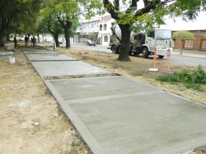 veredas en el barrio Parque La Movediza de Tandil