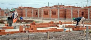 Chubut anunció construcción de viviendas en Gualjaina