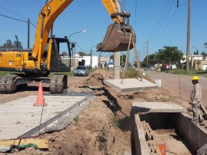 El listado de las obras públicas que entraron en stand by en Santa Fe