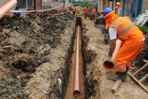 Se reactiva la obra pública con extensión de agua y cloacas para más de 2 mil vecinos en Gualeguaychu EERR