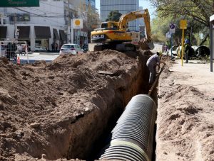 Continua la obra pluvial del centro de Neuquén Capital