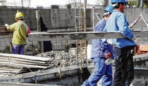 Viedma “Hay un 50% de trabajadores registrados de la construcción que hoy no están habilitados para trabajar”