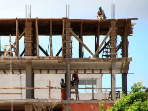 Construcción en Corrientes: la reactivación de obras trajo alivio, pero la actividad aún sigue en baja