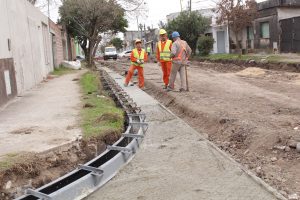 Colonia Elía y Villa Mantero se construirán desagües pluviales, cordones cuneta y badenes $ 4,5 Millones
