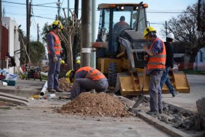 Convenio en Luján de Cuyo: avanzarán las obras de cloacas en diversos barrios $ 13 Millones