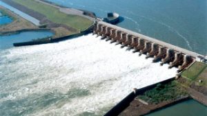Los contratos de las hidroeléctricas vencen en el 2023 y ya se plantea que el poder concedente lo tengan las provincias