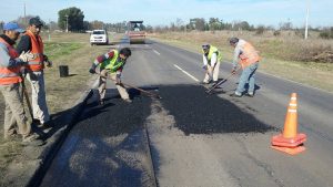 Reconstrucción de calzada en intersecciones semaforizadas en zona urbana de Cañada de Gómez $ 75 Millones