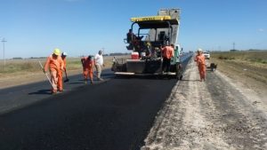 Iniciaron la repavimentación de la ruta Nº 32 entre Salto y Arroyo Dulce