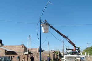 Red eléctrica y alumbrado público en Barrio Guadalupe Oeste y Sur $45M