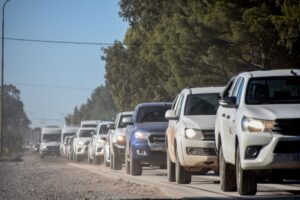 Paran la Ruta del Petróleo por el paseo Néstor Kirchner