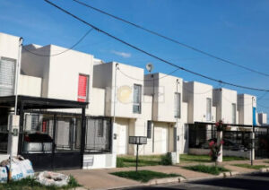 Apertura de sobres de licitación para la construcción de 64 viviendas en Roque Sáenz Peña $341M