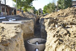 Construcción de la red colectora cloacal en la vecinal Maccarone