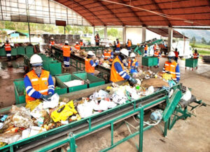 Pecma presentó la oferta más baja para realizar la ampliación de la planta clasificación de residuos de  Olavarría