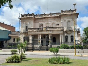 San Justo: Llamarán a licitación para restaurar el Palacio Municipal
