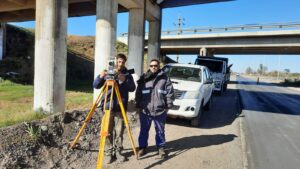 Ruta 191: avanza la pavimentación en la zona próxima al puente de la autopista