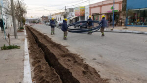 Una empresa presentó la oferta para cambiar cañerías en 40 cuadras del centro