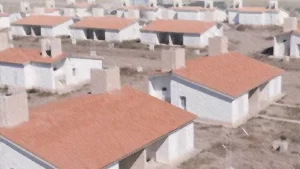 Construcción de viviendas en Villa Zanjón, Capital
