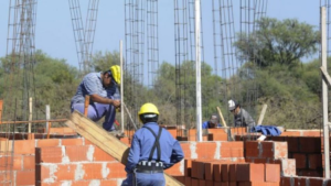 Construcción: tanto en el sector público como privado, no prevén aumento en mano de obra