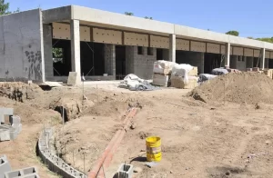 CONSTRUCCION DE JARDIN DE INFANTES EN BARRIO PARQUE DEL RIO III