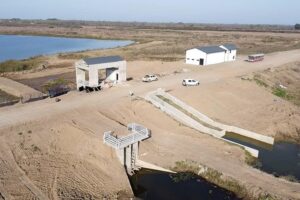 La obra de la defensa contra inundaciones en Villa Paranacito ingresa en su etapa final